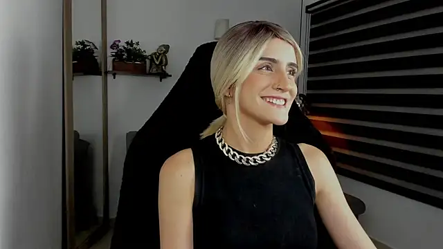 Snapshot of Jessica_lisbon chatting on 04-30-26, 04:13 Jessica lisbon online show from 04-30-26, 04:13