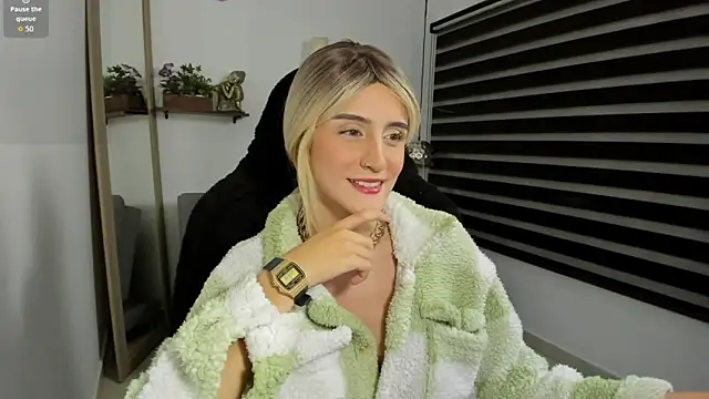 Snapshot of Jessica_lisbon chatting on 05-01-26, 02:32 Jessica lisbon online show from 05-01-26, 02:32