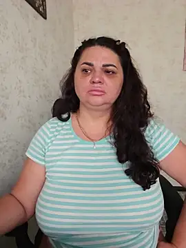 -CUTE-EVVIL- online show from 07-16-26, 06:19