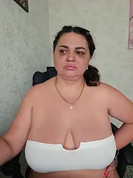 -CUTE-EVVIL- online show from 07-17-26, 07:04