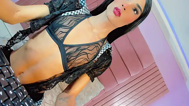 Darianavelazquez online show from 06-07-26, 05:00