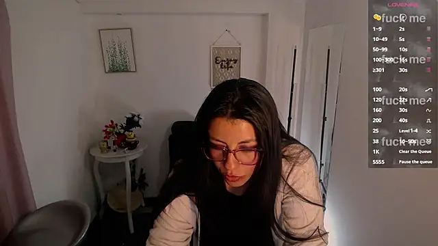 Snapshot of Valeri_bj chatting on 06-01-26, 08:32 Valeri bj online show from 06-01-26, 08:32