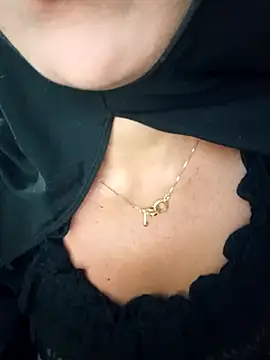 nadia  abaud online show from 03-12-25, 08:41