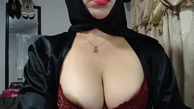 nadia  abaud online show from 07-06-26, 12:51
