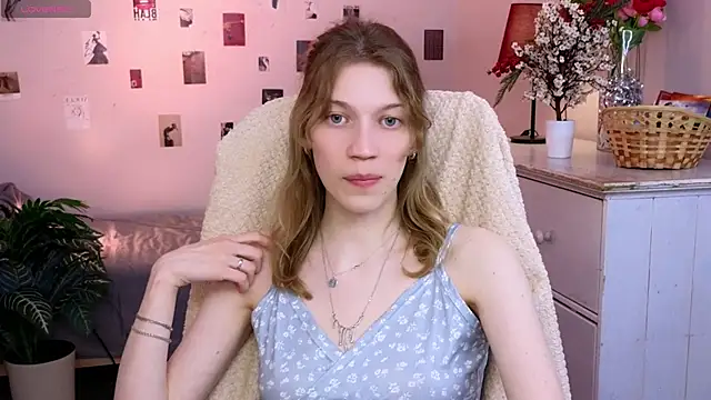 Emily Cartex online show from 04-26-26, 05:49