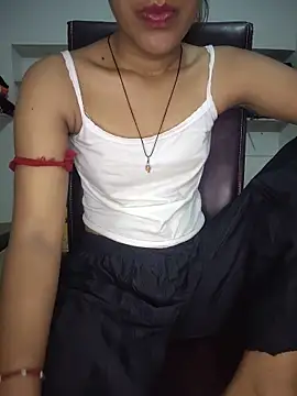 Snapshot of ESHA-LOVE chatting on 06-10-26, 10:30 ESHA-LOVE online show from 06-10-26, 10:30