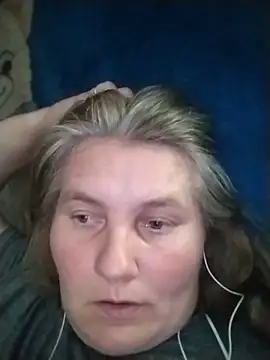 Snapshot of IrisMaris37 chatting on 06-19-26, 10:52 IrisMaris37 online show from 06-19-26, 10:52
