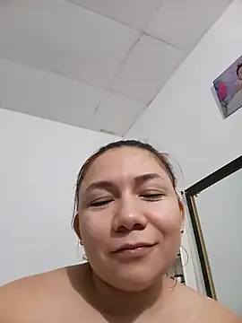 Snapshot of Luna_Morch chatting on 06-07-26, 03:21 Luna Morch online show from 06-07-26, 03:21