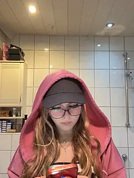 Lina-420 online show from 05-06-26, 08:25