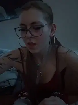 Lina-420 online show from 05-24-26, 07:41