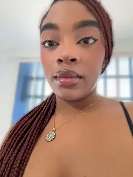 Ebony maison online show from 04-27-26, 07:01