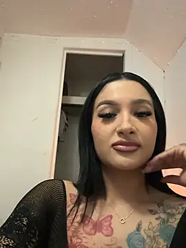 latinadollxo online show from 04-27-26, 12:52