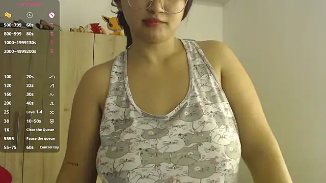 Snapshot of Lily____ chatting on 07-31-26, 10:42 Lily online show from 07-31-26, 10:42