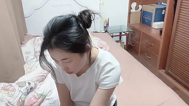 XIAOnaimao-001 online show from 05-07-26, 05:13