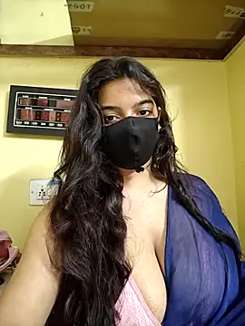 Snapshot of vanika2000 chatting on 07-07-26, 04:15 vanika2000 online show from 07-07-26, 04:15