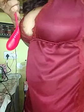 Snapshot of vanika2000 chatting on 07-08-26, 05:23 vanika2000 online show from 07-08-26, 05:23