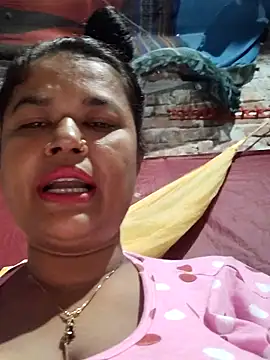 Snapshot of Gulapi_N chatting on 05-16-26, 02:05 Gulapi N online show from 05-16-26, 02:05