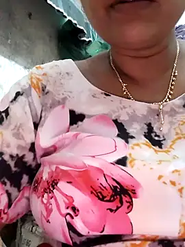 Snapshot of Gulapi_N chatting on 07-16-26, 09:26 Gulapi N online show from 07-16-26, 09:26