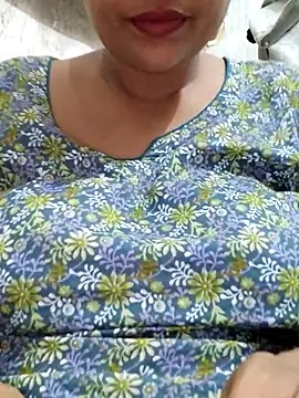 Snapshot of Gulapi_N chatting on 07-19-26, 09:46 Gulapi N online show from 07-19-26, 09:46