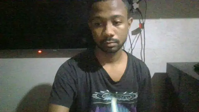 Snapshot of Jeielpaixao chatting on 06-09-26, 09:15 Jeielpaixao online show from 06-09-26, 09:15
