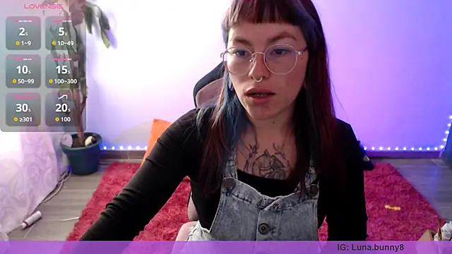 Nyxie8 online show from 05-25-26, 08:04