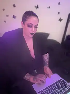 Snapshot of tacyeannxo chatting on 07-24-26, 07:01 tacyeannxo online show from 07-24-26, 07:01