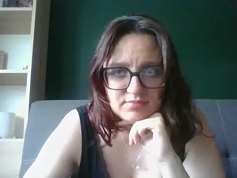 Snapshot of sensual_paris chatting on 06-03-26, 05:32 sensual paris online show from 06-03-26, 05:32