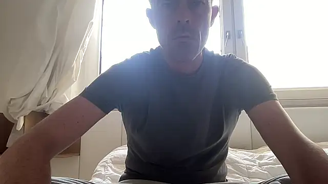 Snapshot of Riccardo86xx chatting on 04-29-26, 11:58 Riccardo86xx online show from 04-29-26, 11:58