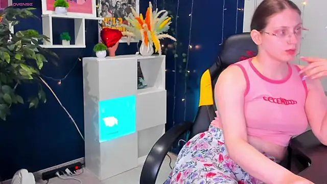 Queen Milena online show from 05-20-26, 11:05