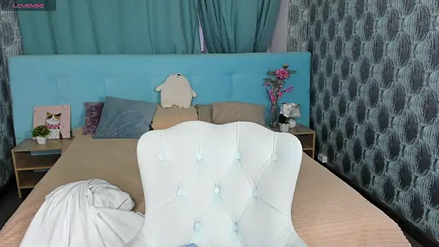 Ammelia Backerr online show from 07-17-26, 01:12