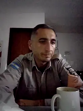 Snapshot of Alejandro83bsf chatting on 06-07-26, 05:22 Alejandro83bsf online show from 06-07-26, 05:22