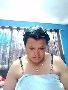 Samantha Kieran online show from 05-15-26, 03:19