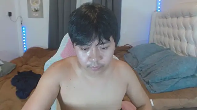 Snapshot of asianroy_x chatting on 08-09-26, 06:29 asianroy x online show from 08-09-26, 06:29