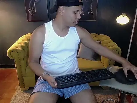 noah oliver1 online show from 05-29-26, 01:47