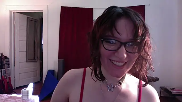Snapshot of AnnywnBelle chatting on 05-14-26, 10:05 AnnywnBelle online show from 05-14-26, 10:05
