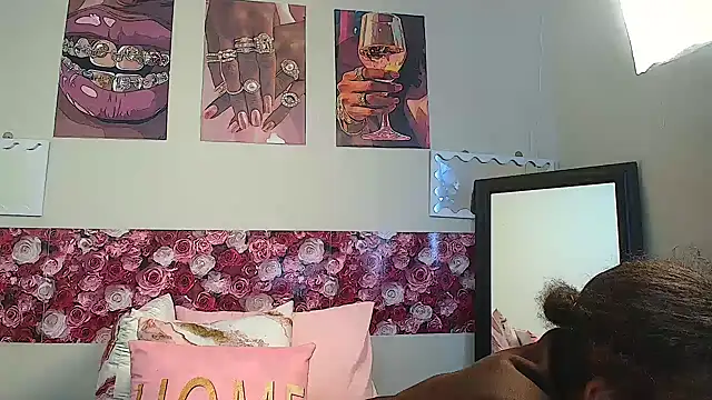 EnchantingLisa online show from 06-17-26, 11:56