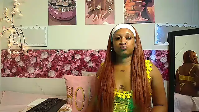 EnchantingLisa online show from 06-27-26, 12:22