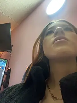 Snapshot of Ally_sunnn chatting on 05-11-26, 06:49 Ally sunnn online show from 05-11-26, 06:49