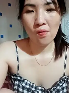 Snapshot of Kee2000 chatting on 06-14-26, 03:25 Kee2000 online show from 06-14-26, 03:25