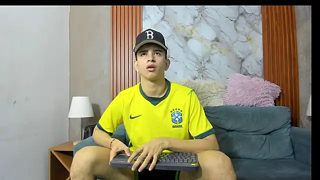 LOVE GUYS1 online show from 07-01-26, 01:24