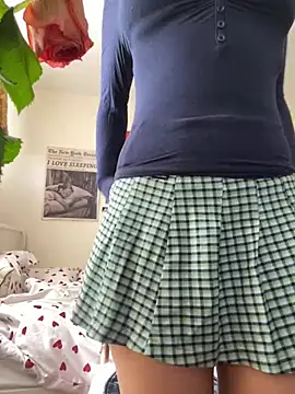 Young Lizzie online show from 05-28-26, 02:47