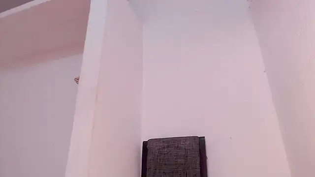 Snapshot of AlizlovA chatting on 08-02-26, 10:08 AlizlovA online show from 08-02-26, 10:08
