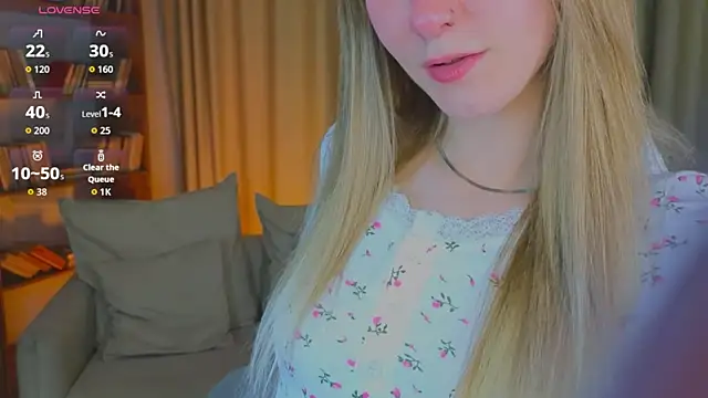 Snapshot of MilliBrownn chatting on 05-09-26, 10:53 MilliBrownn online show from 05-09-26, 10:53