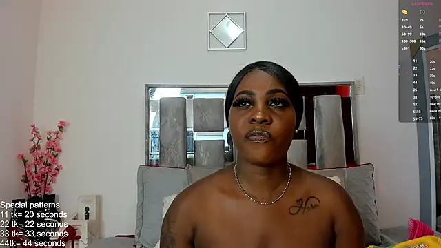 Snapshot of EmilyRooa1 chatting on 05-07-26, 06:57 EmilyRooa1 online show from 05-07-26, 06:57