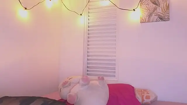 VictoriaaLopez online show from 06-23-26, 07:01