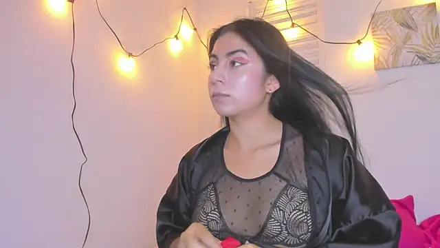 VictoriaaLopez online show from 06-30-26, 07:04