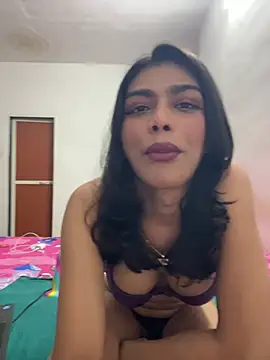 Snapshot of Mayra_xx chatting on 07-03-26, 06:47 Mayra xx online show from 07-03-26, 06:47