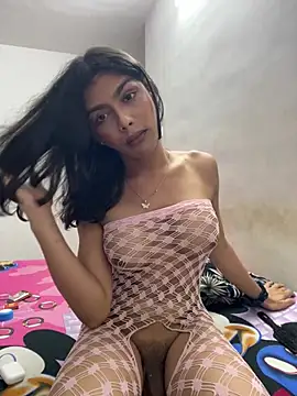 Snapshot of Mayra_xx chatting on 07-23-26, 06:17 Mayra xx online show from 07-23-26, 06:17