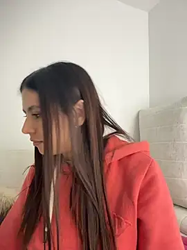 EmilyCxx online show from 05-09-26, 04:28