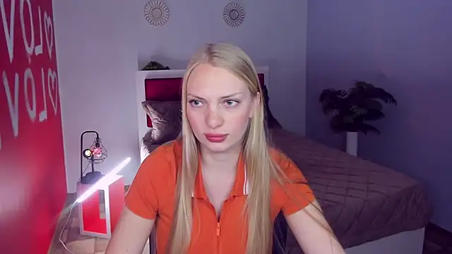 Snapshot of NancyGlamour chatting on 06-01-26, 10:06 NancyGlamour online show from 06-01-26, 10:06